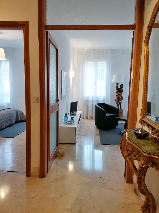 Апартаменты Casa Palazzi Венеция Экстерьер фото